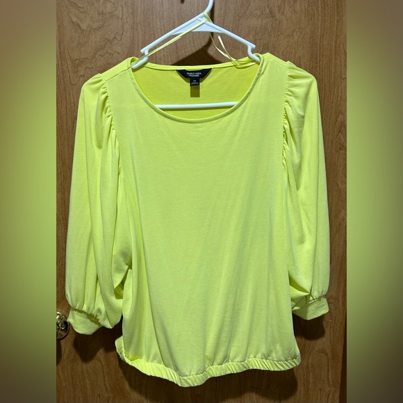 Simply Vera Vera Wang fluorescent Yellow shirt size M - Picture 1 of 2
